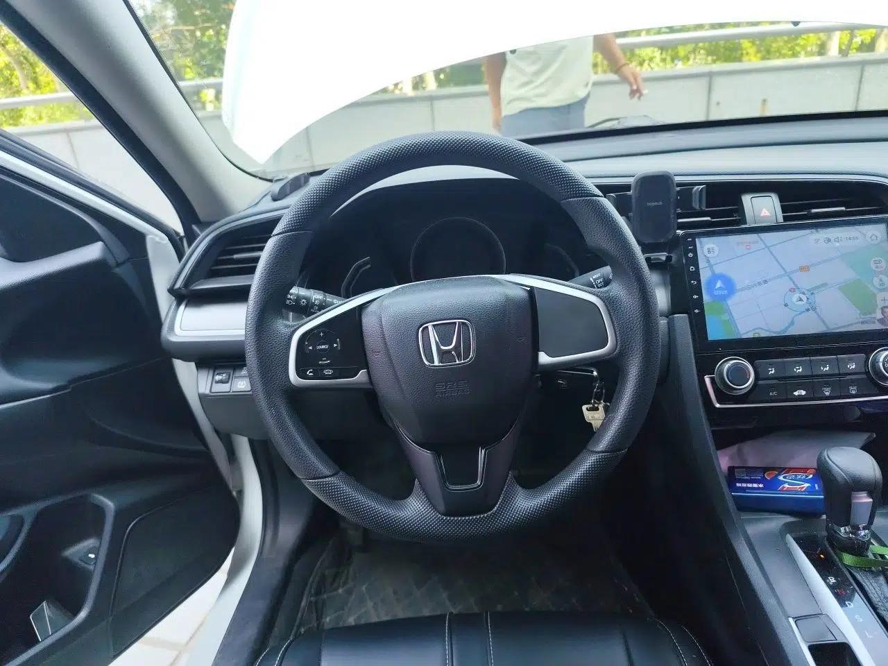Honda Civic 2016 180TURBO CVT Comfort Version — миниатюра 10