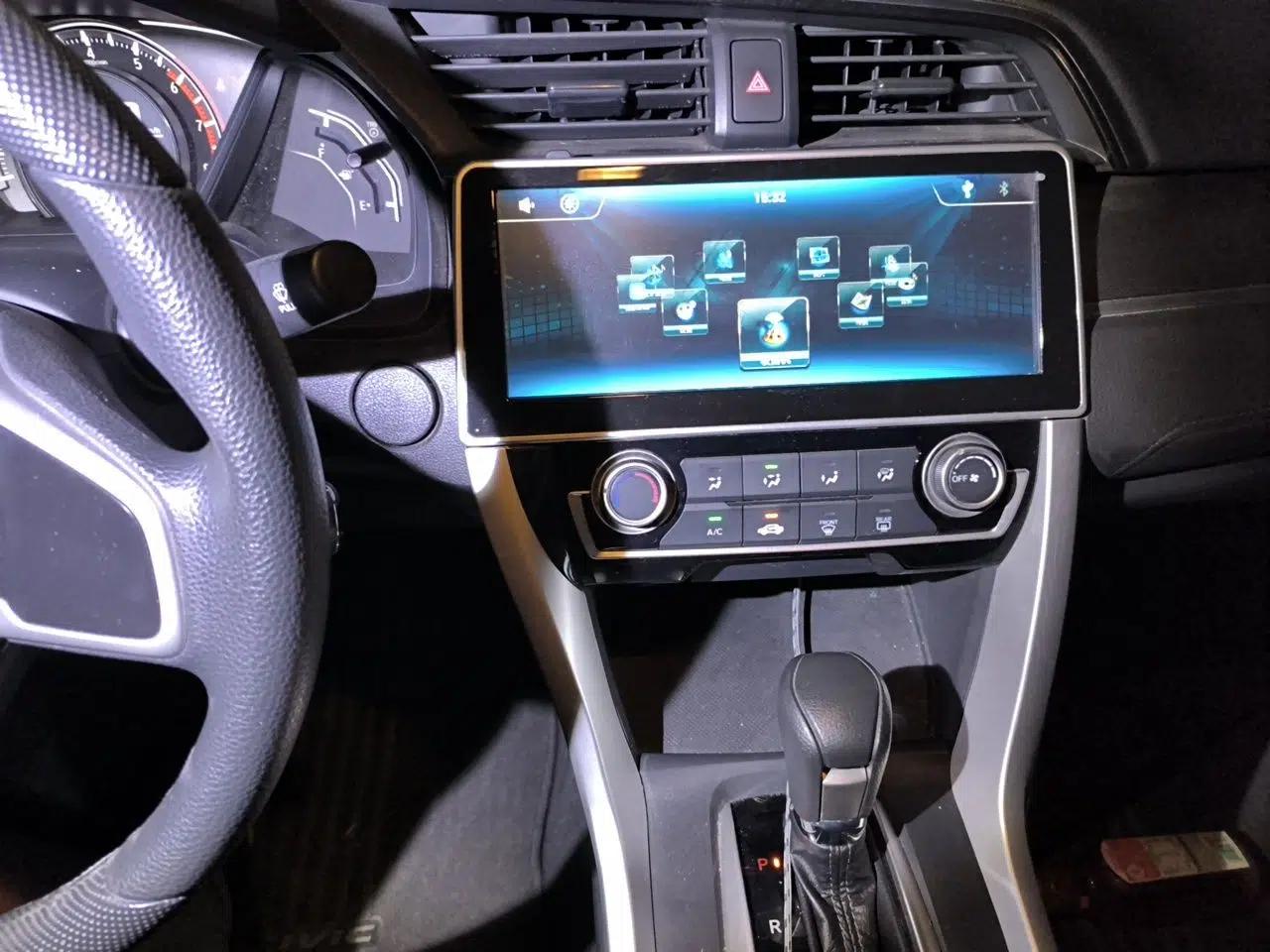 Honda Civic 2016 180TURBO CVT Comfort Version — миниатюра 13