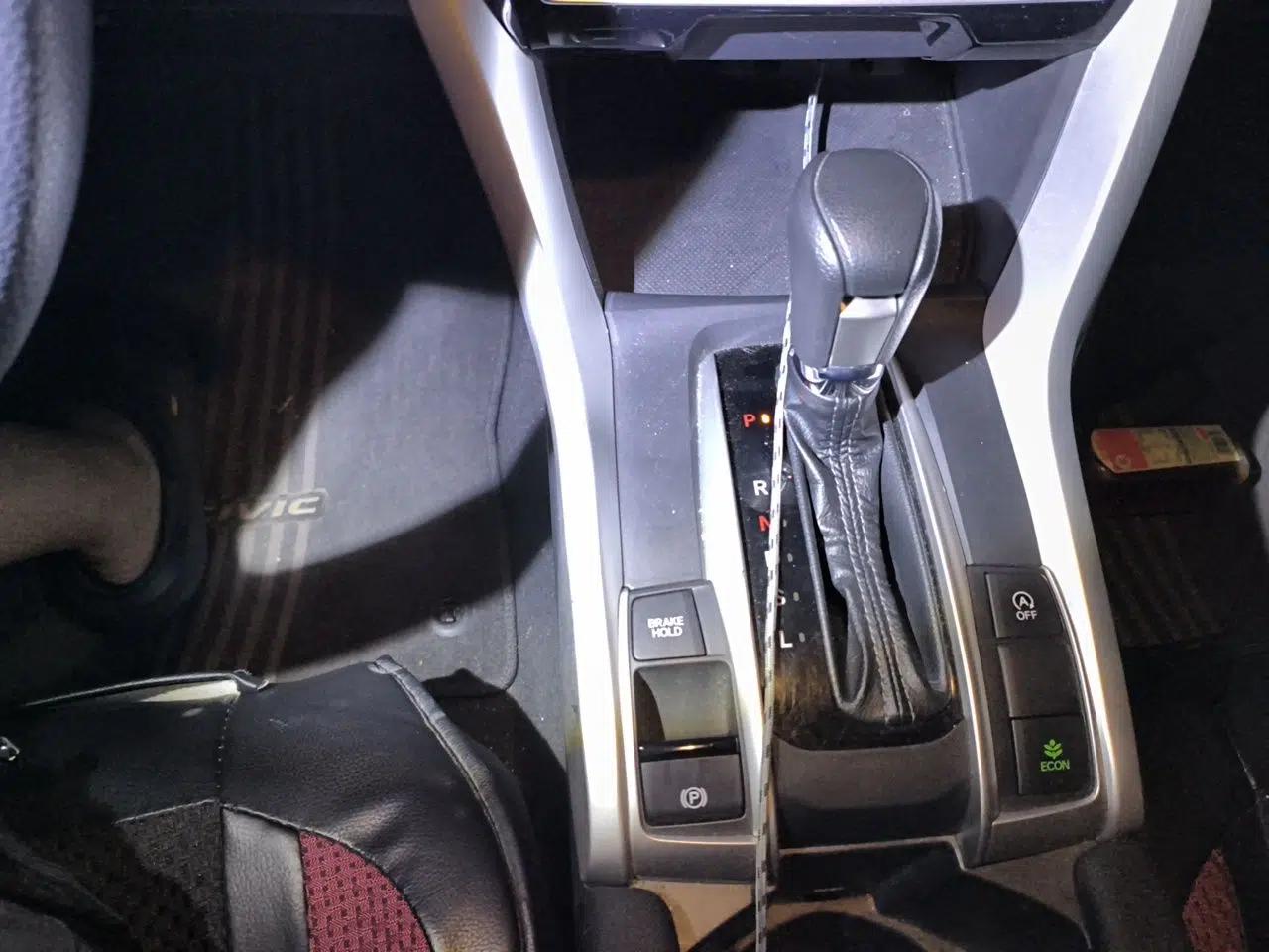 Honda Civic 2016 180TURBO CVT Comfort Version — миниатюра 14