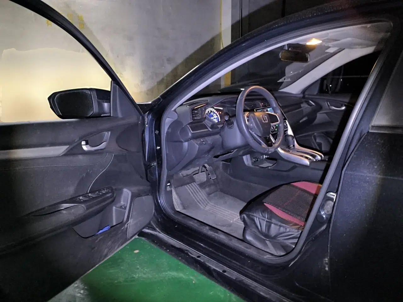 Honda Civic 2016 180TURBO CVT Comfort Version — миниатюра 16