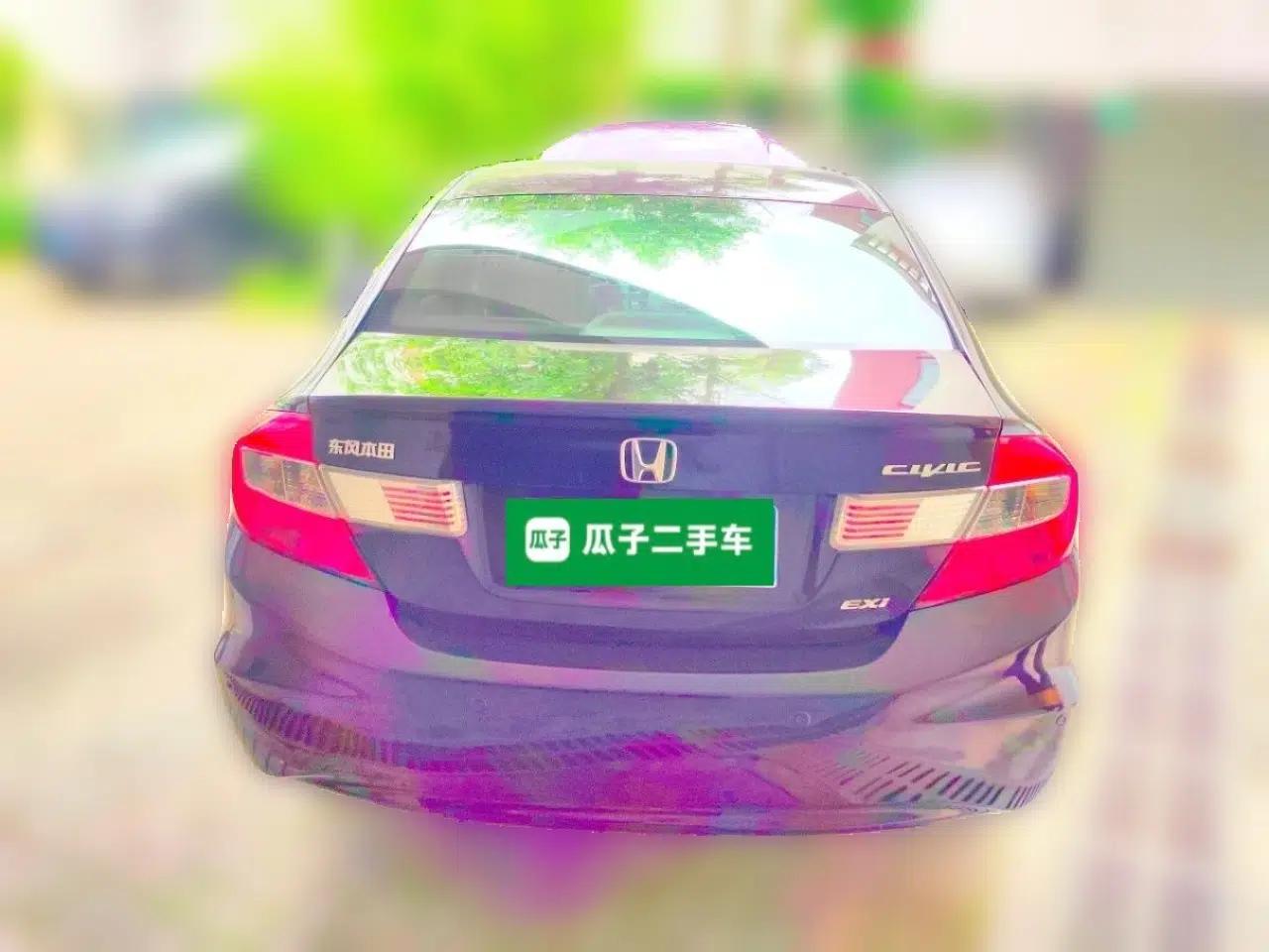 Honda Civic 2012 1.8L automatic comfort version — миниатюра 5