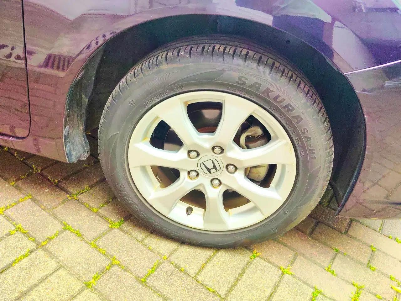 Honda Civic 2012 1.8L automatic comfort version — миниатюра 8