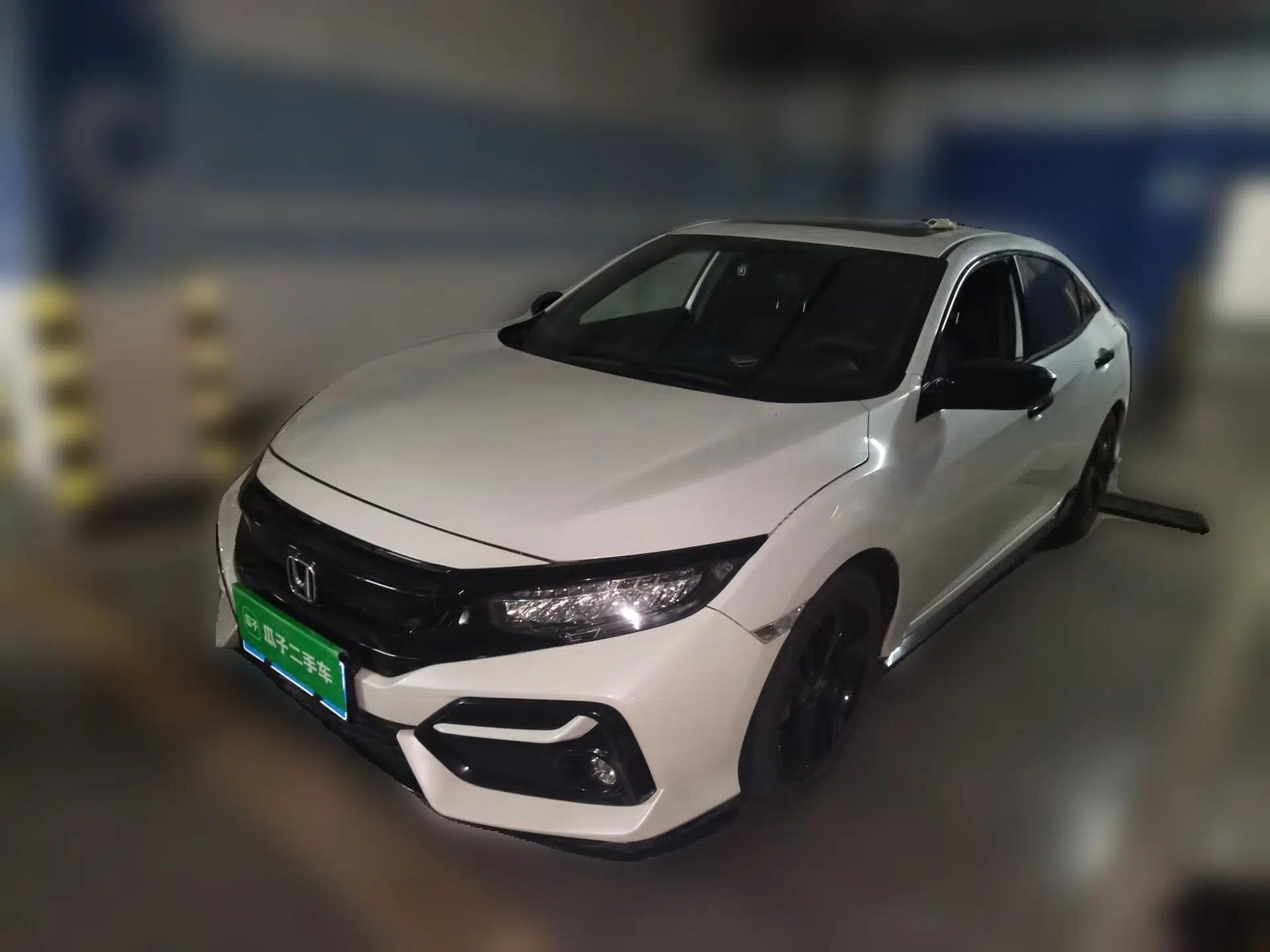 Honda Civic 2021 HATCHBACK 220TURBO CVT Trendy Cool Edition — миниатюра 1