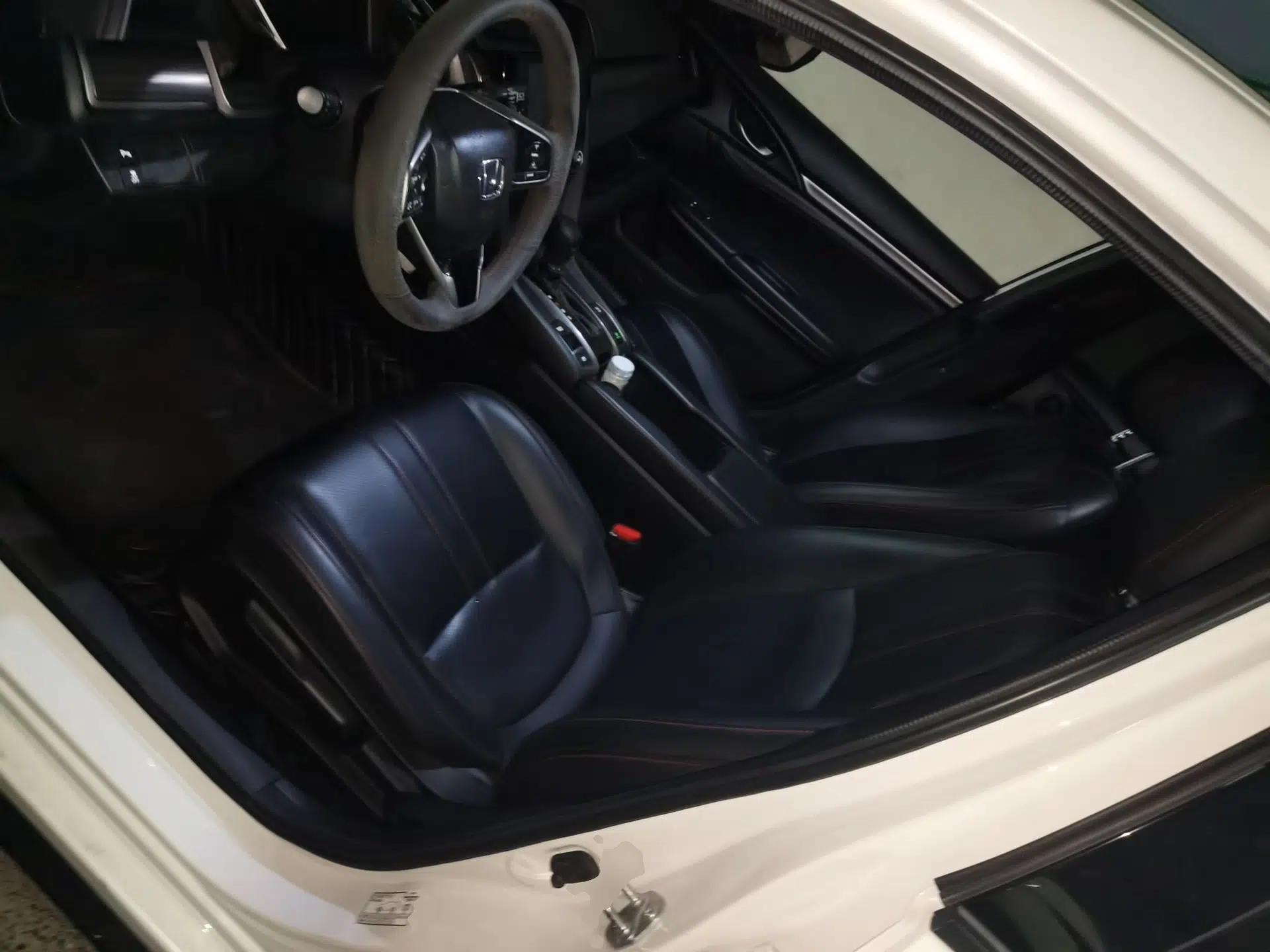 Honda Civic 2021 HATCHBACK 220TURBO CVT Trendy Cool Edition — миниатюра 15