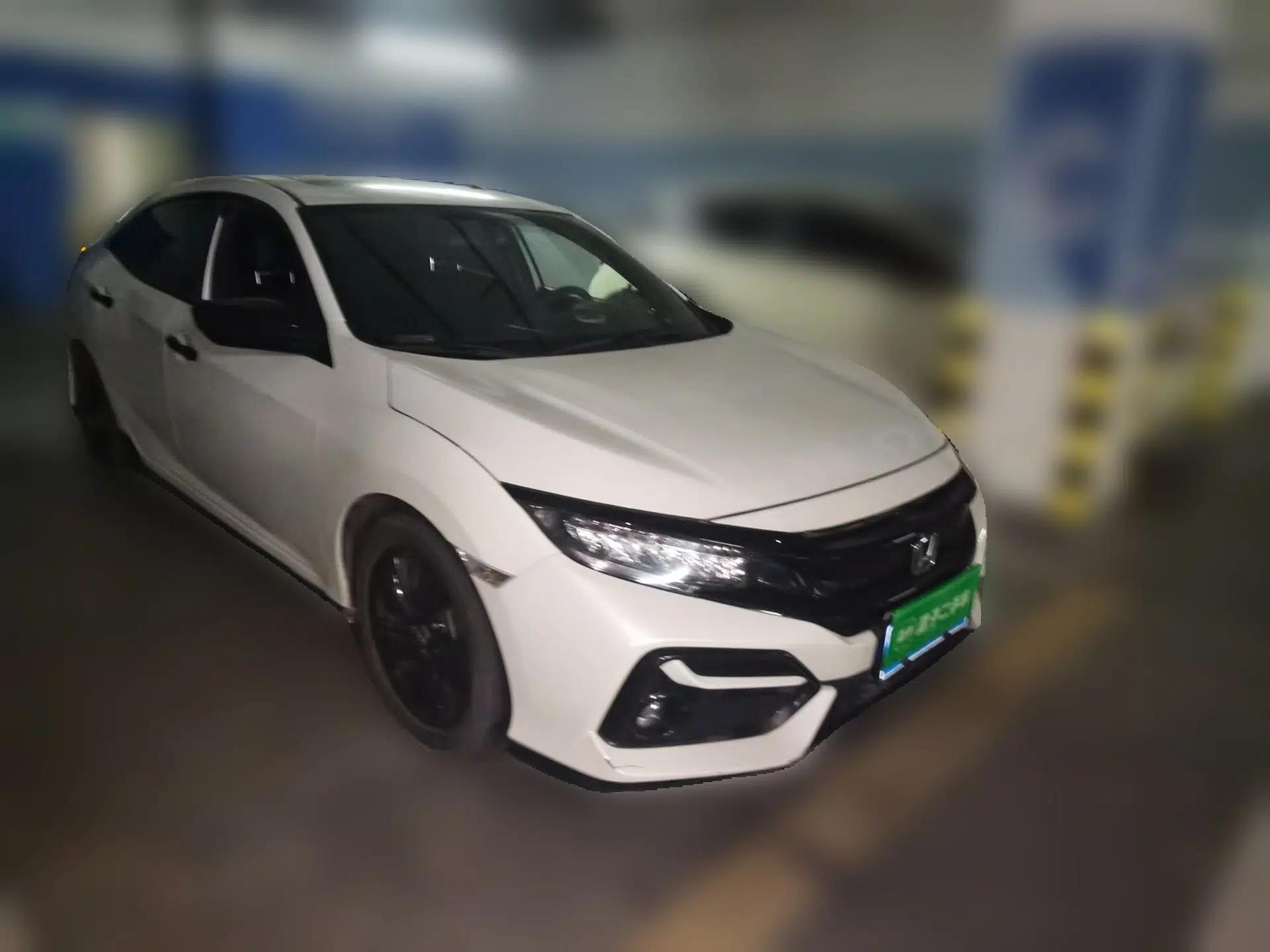 Honda Civic 2021 HATCHBACK 220TURBO CVT Trendy Cool Edition — миниатюра 3