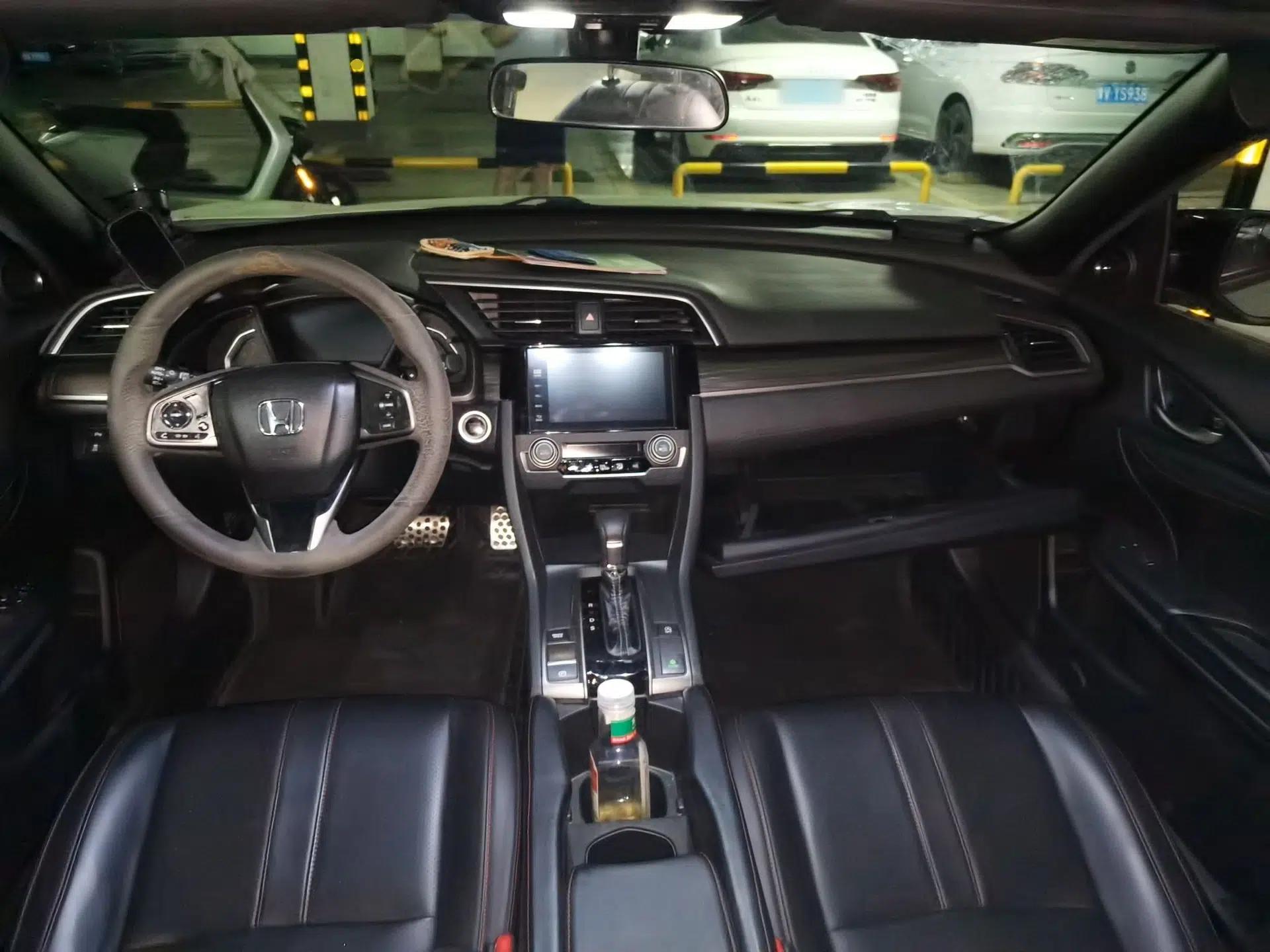 Honda Civic 2021 HATCHBACK 220TURBO CVT Trendy Cool Edition — миниатюра 9