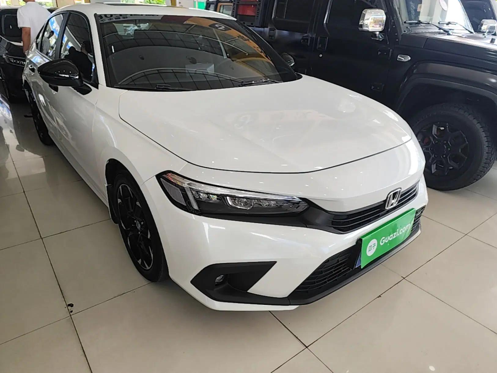 Honda Civic 2022 240TURBO CVT Dynamic Edition — миниатюра 3