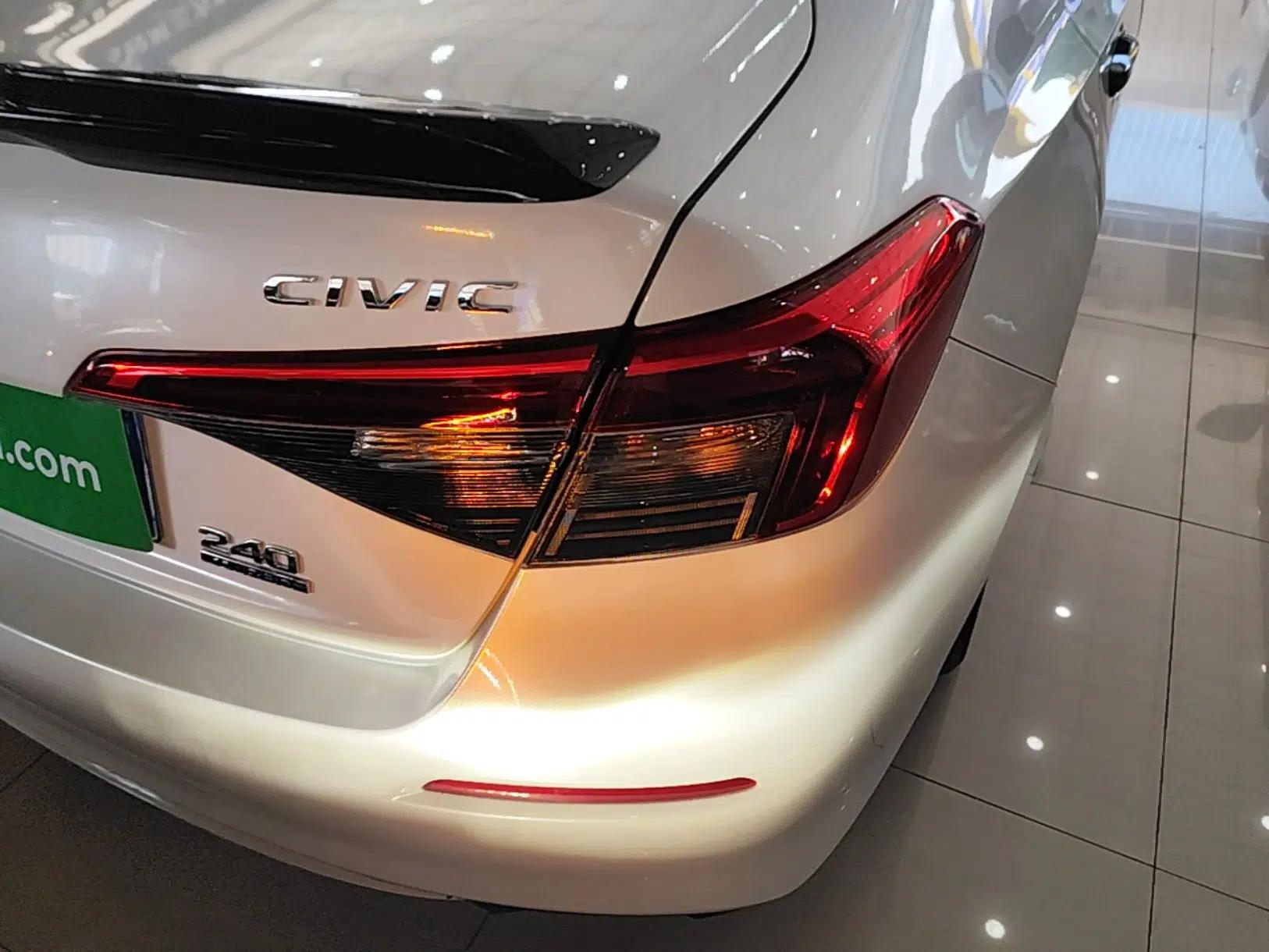 Honda Civic 2022 240TURBO CVT Dynamic Edition — миниатюра 9