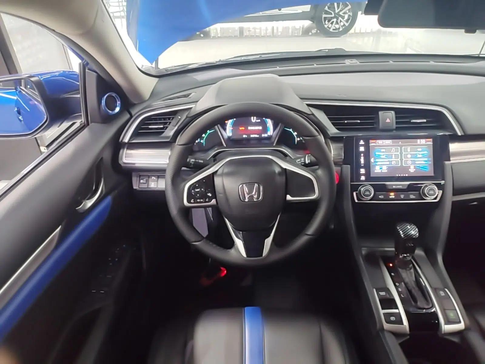 Honda Civic 2019 220TURBO CVT Dynamic Edition China VI — миниатюра 13