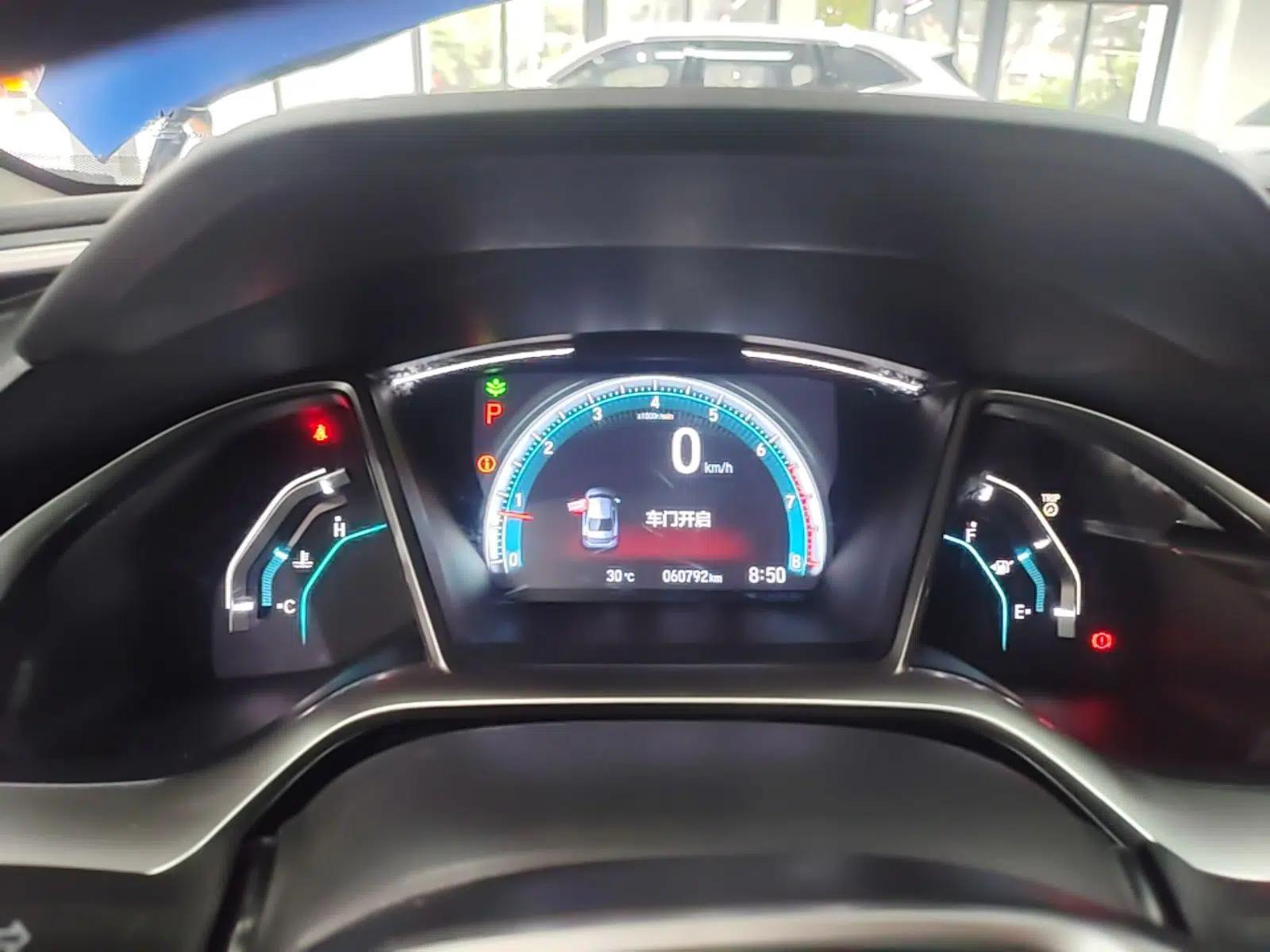 Honda Civic 2019 220TURBO CVT Dynamic Edition China VI — миниатюра 14