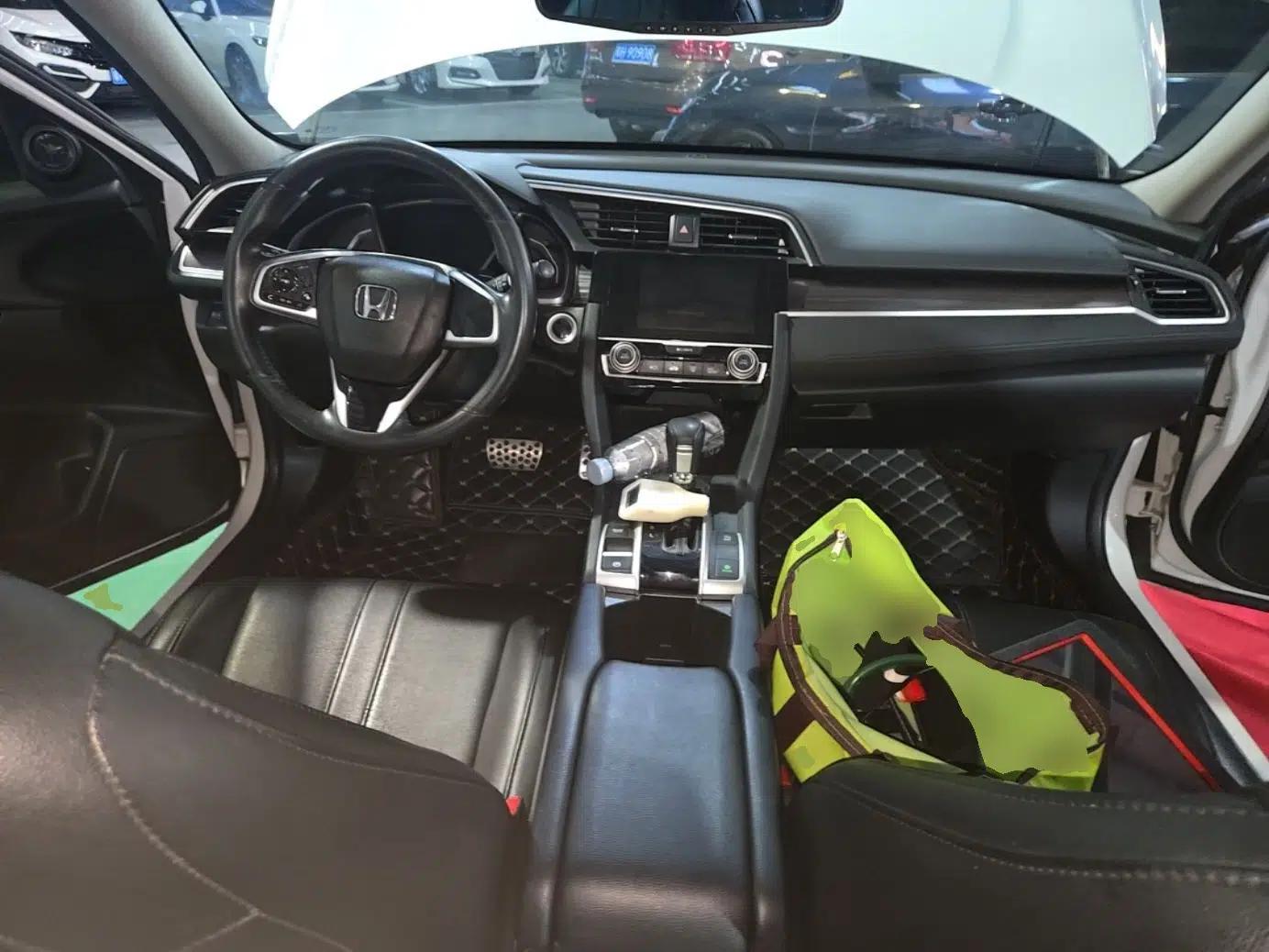 Honda Civic 2019 220TURBO CVT Dynamic Edition China VI Emission Standard — миниатюра 12