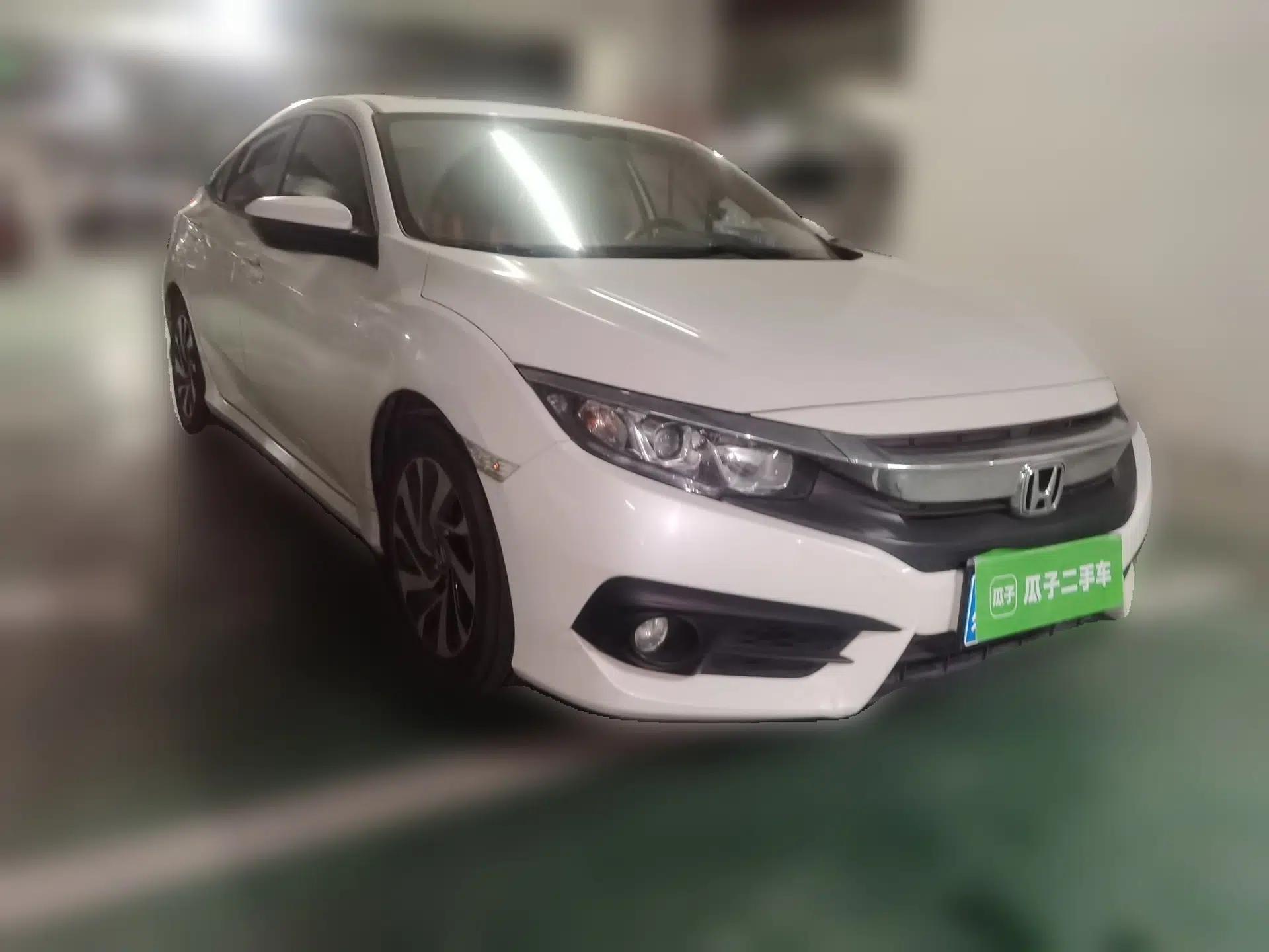 Honda Civic 2016 220TURBO CVT Luxury Edition — миниатюра 3