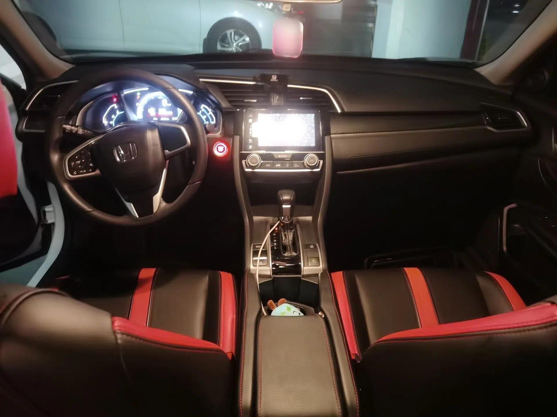 Honda Civic 2016 220TURBO CVT Luxury Edition — миниатюра 9