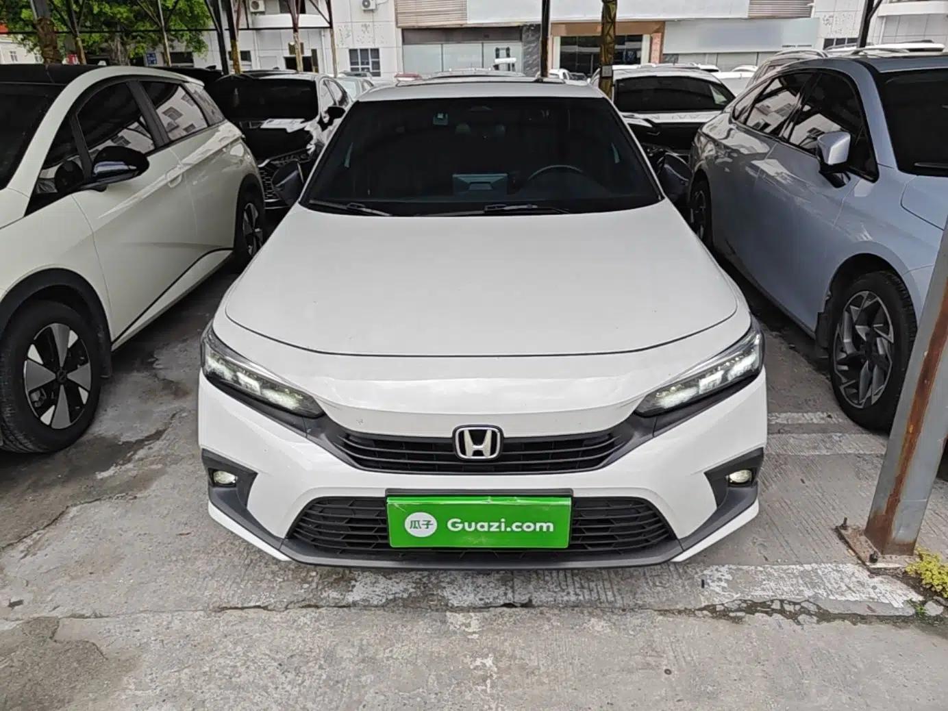 Honda Civic 2022 240TURBO CVT Dynamic Edition — миниатюра 2