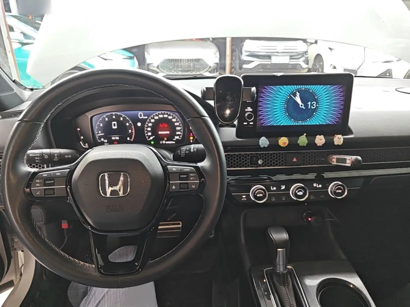 Honda Civic 2022 240TURBO CVT Dynamic Edition — миниатюра 12
