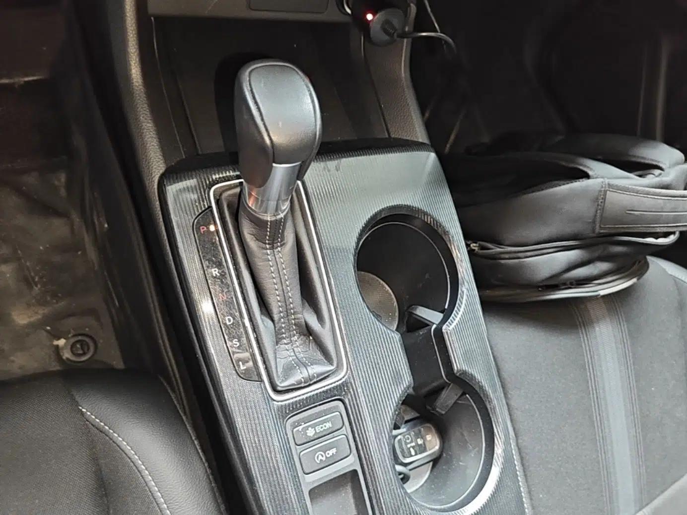 Honda Civic 2022 240TURBO CVT Dynamic Edition — миниатюра 16