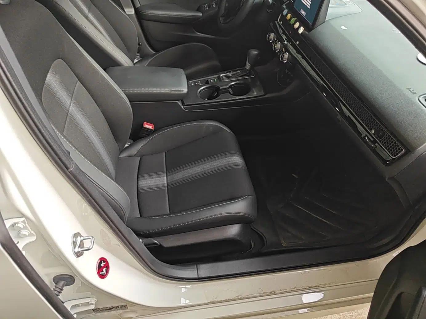 Honda Civic 2022 240TURBO CVT Dynamic Edition — миниатюра 19