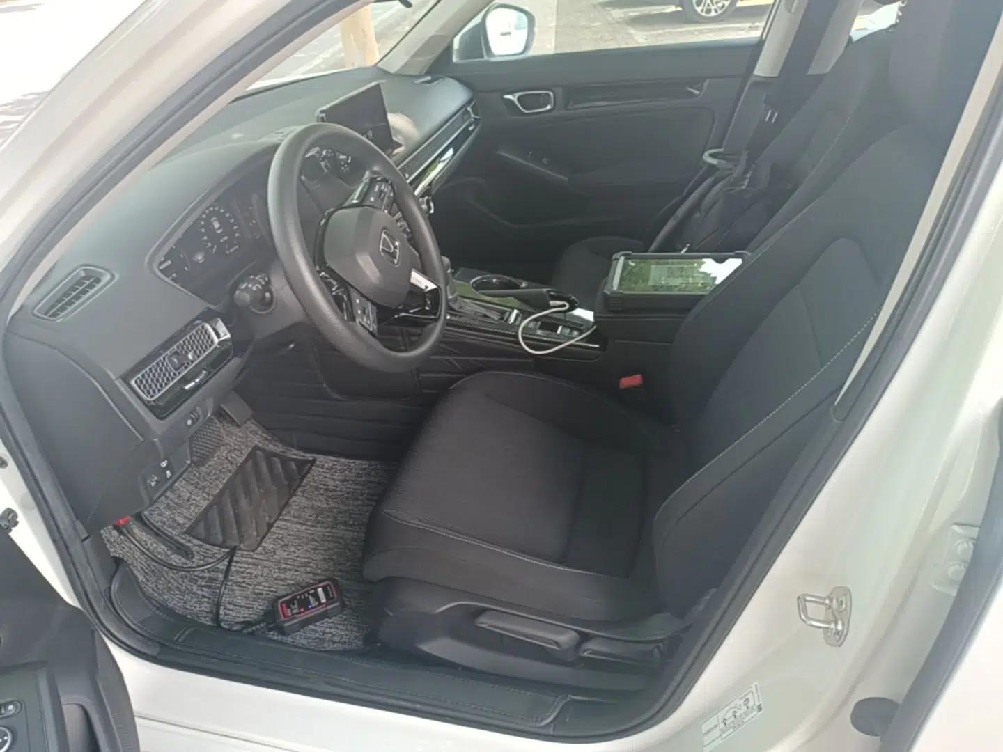 Honda Civic 2022 240TURBO CVT Jingcheng Edition — миниатюра 17