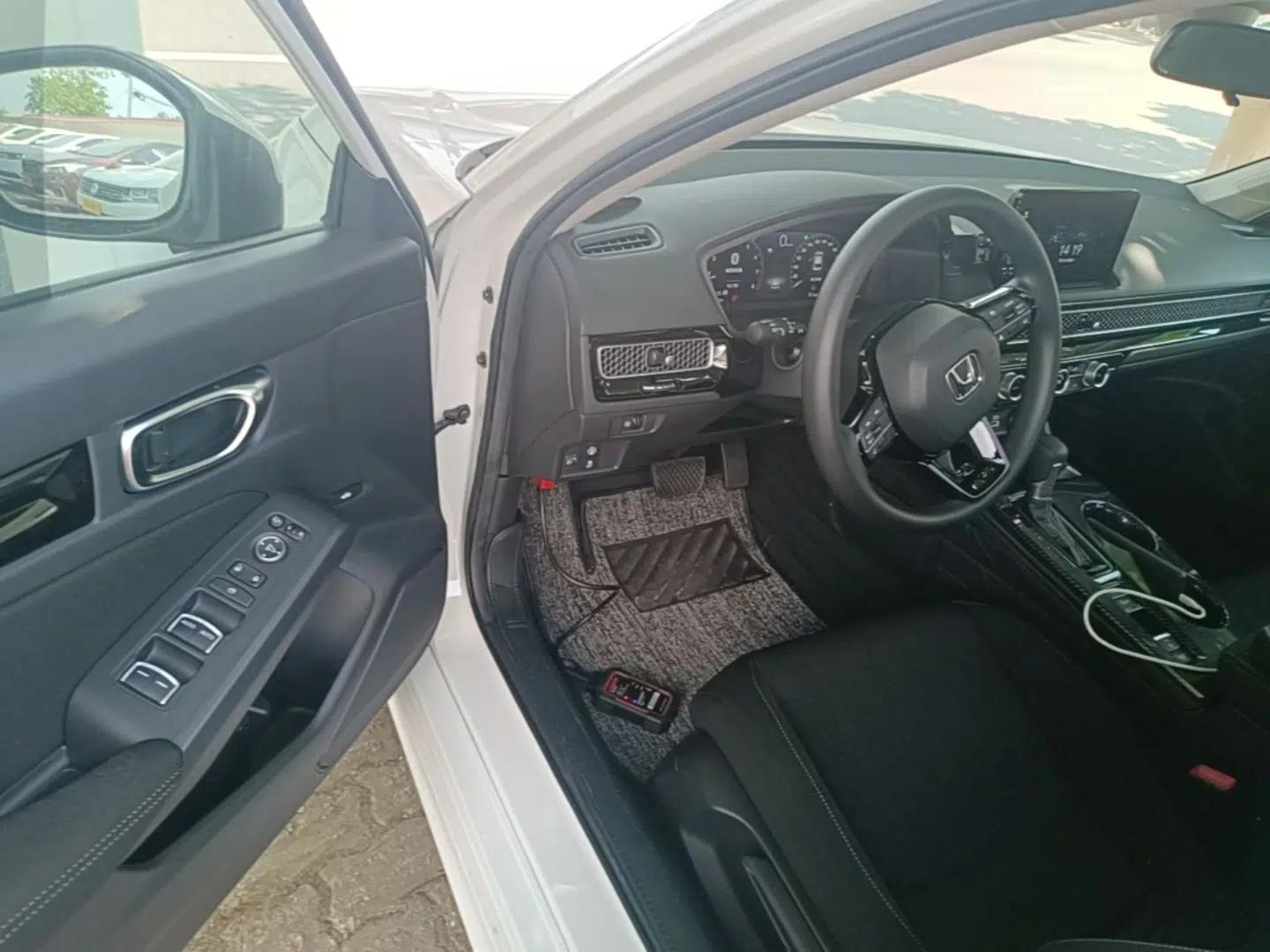 Honda Civic 2022 240TURBO CVT Jingcheng Edition — миниатюра 18