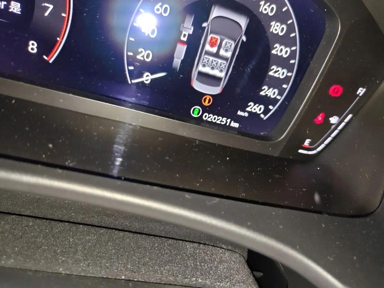 Honda Civic 2022 240TURBO CVT Dynamic Edition — миниатюра 12