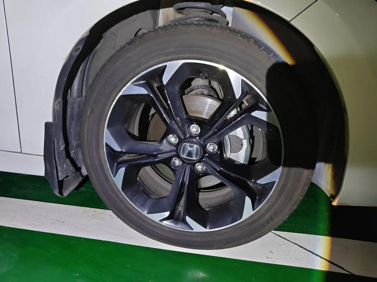 Honda Civic 2022 240TURBO CVT Dynamic Edition — миниатюра 8