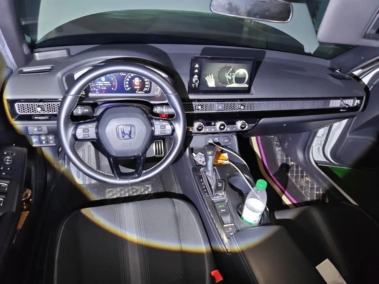 Honda Civic 2022 240TURBO CVT Dynamic Edition — миниатюра 9