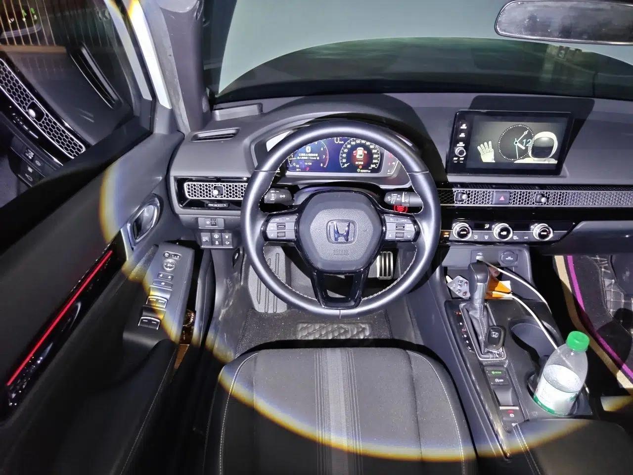 Honda Civic 2022 240TURBO CVT Dynamic Edition — миниатюра 10