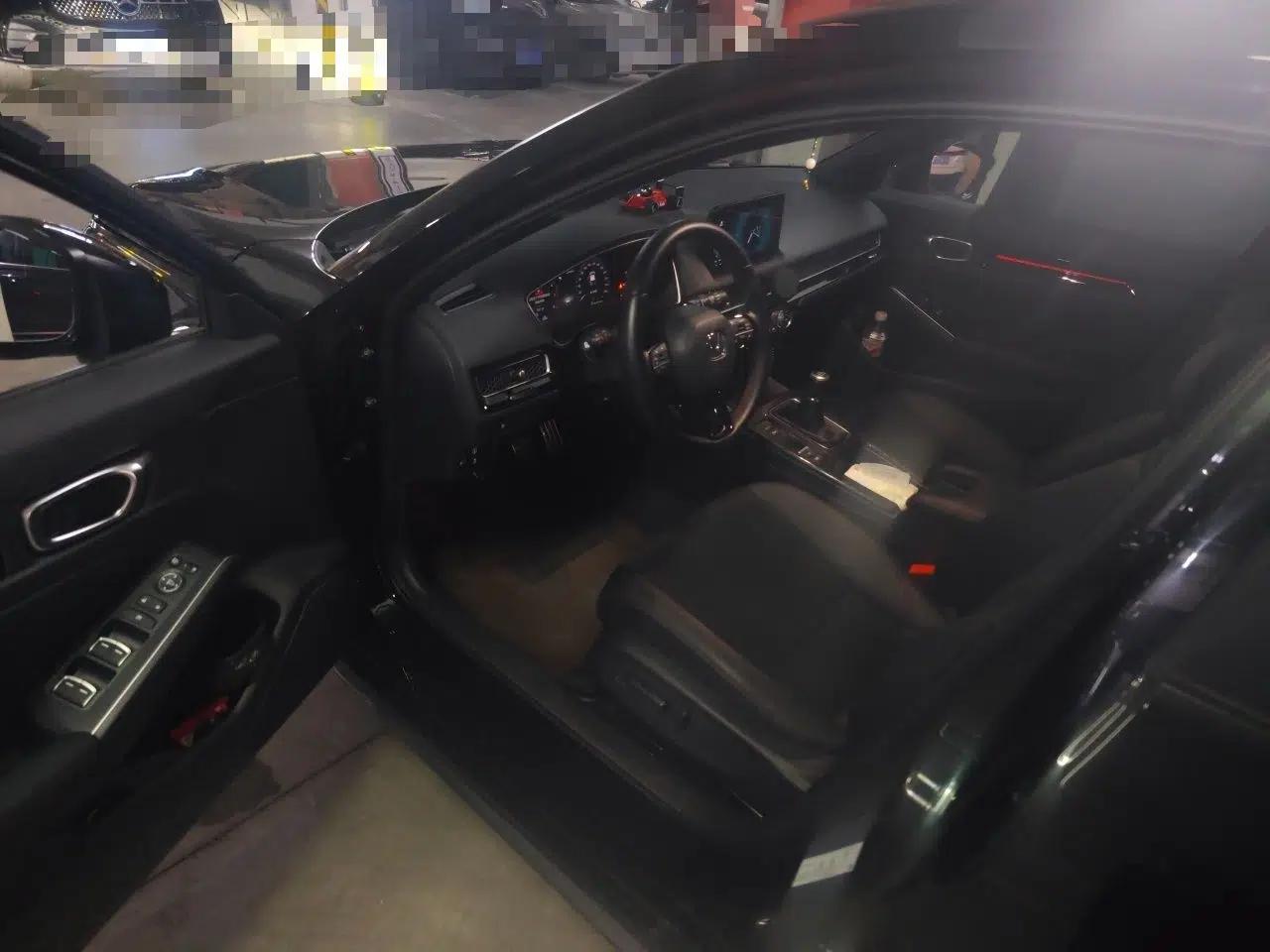 Honda Civic 2023 HATCHBACK 240TURBO Manual Extreme Edition — миниатюра 16