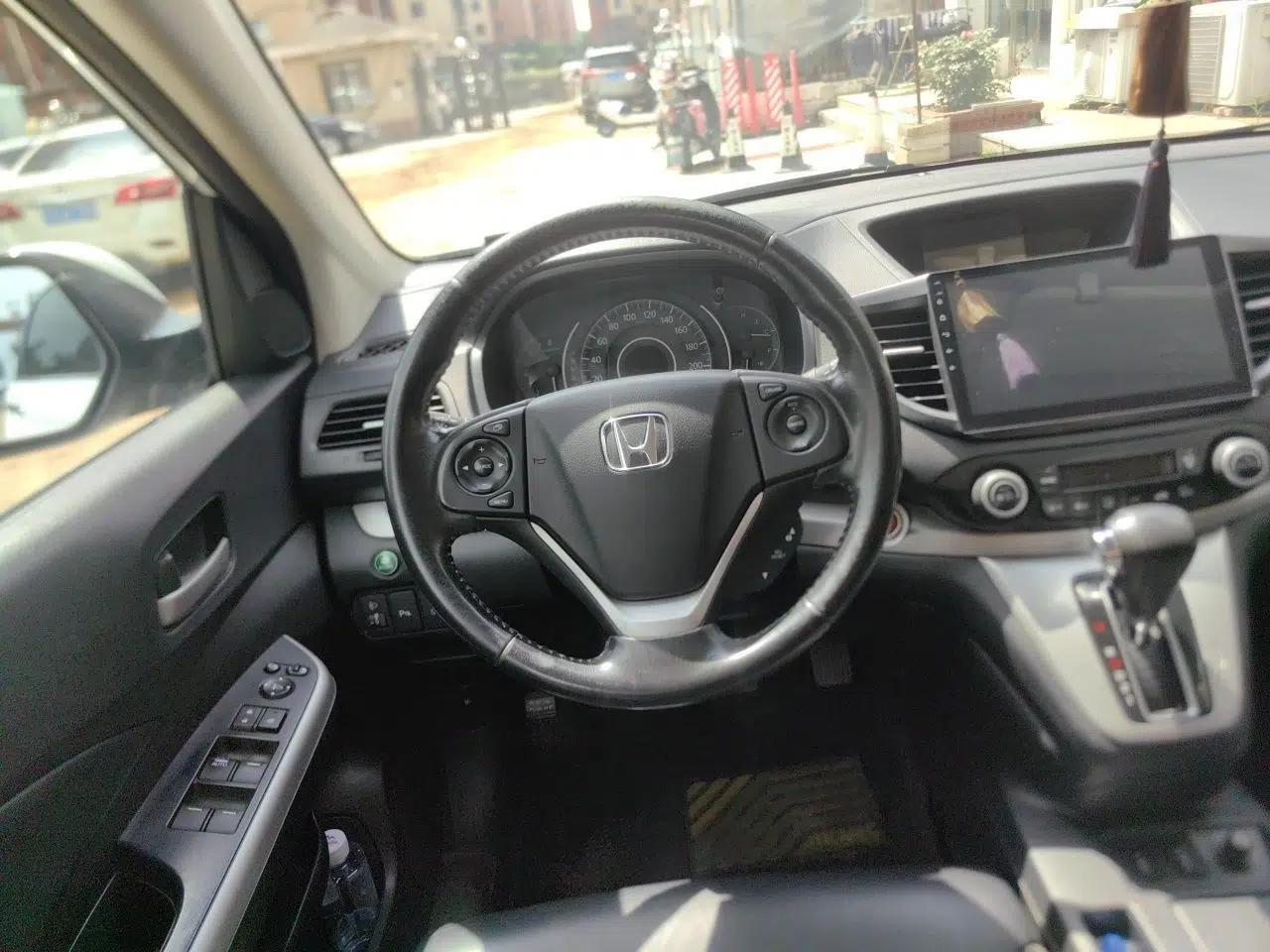 Honda CR-V 2012 2.4L four-wheel drive luxury version — миниатюра 10