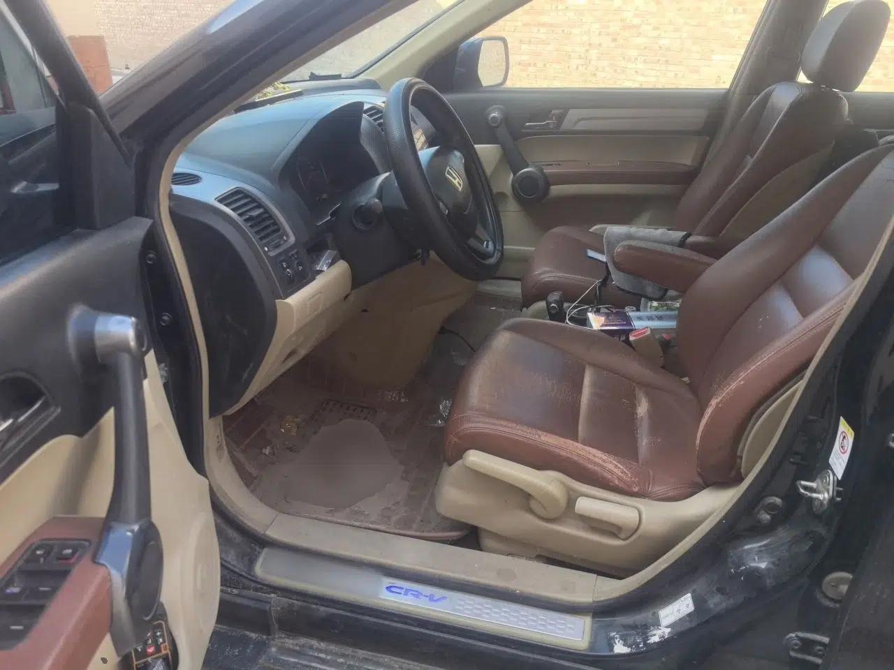 Honda CR-V 2010 2.0L automatic two-wheel drive urban version — миниатюра 16