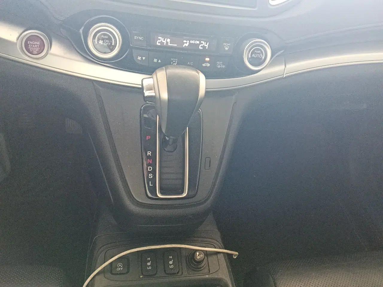 Honda CR-V 2015 2.4L two-wheel drive luxury version — миниатюра 14