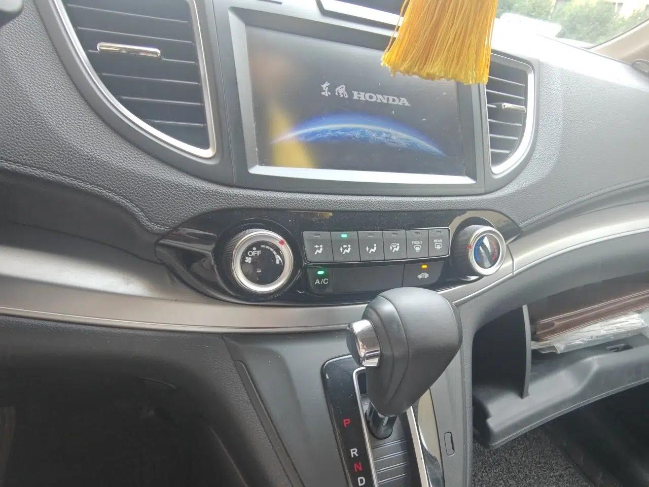 Honda CR-V 2016 2.0L two-wheel drive Urban Edition — миниатюра 13