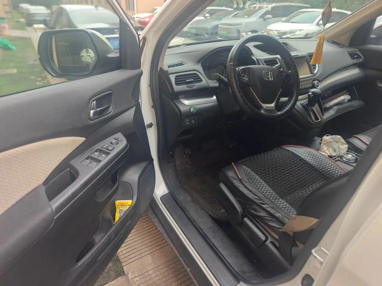 Honda CR-V 2016 2.0L two-wheel drive Urban Edition — миниатюра 16