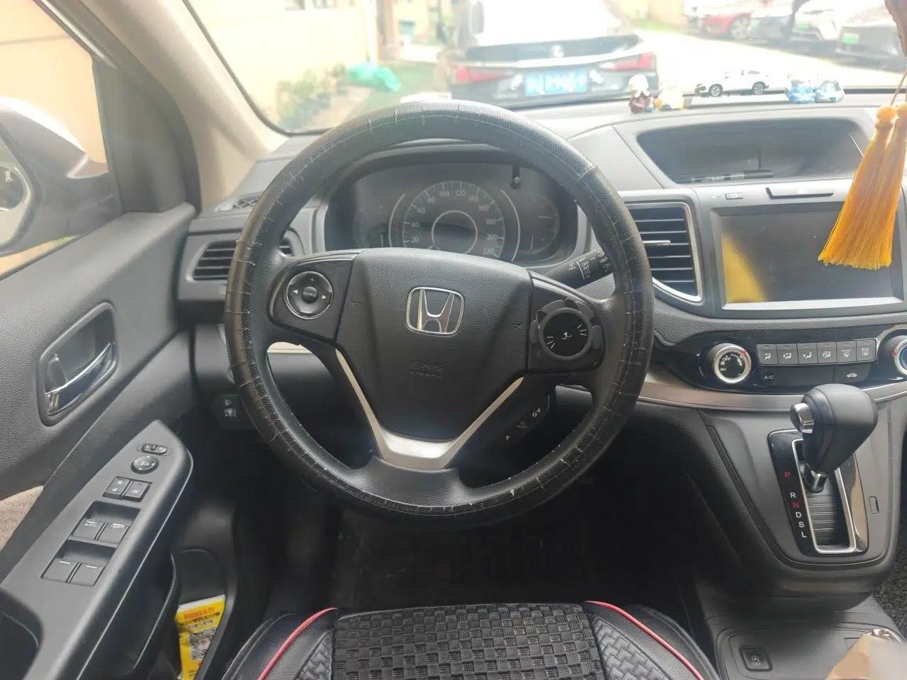 Honda CR-V 2016 2.0L two-wheel drive Urban Edition — миниатюра 10