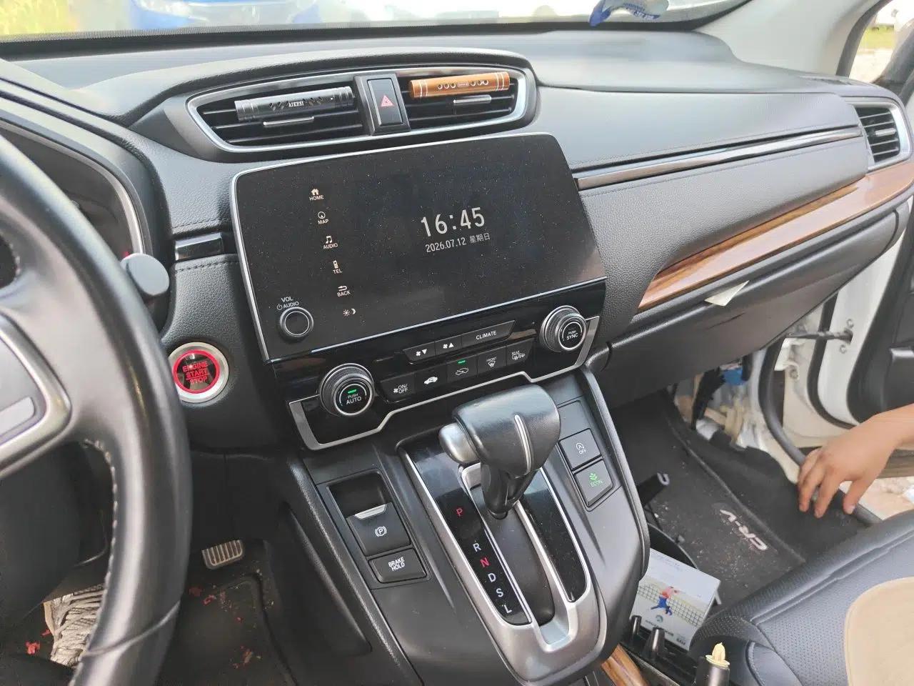 Honda CR-V 2017 240TURBO CVT Front-Wheel Drive Fashion Edition — миниатюра 13