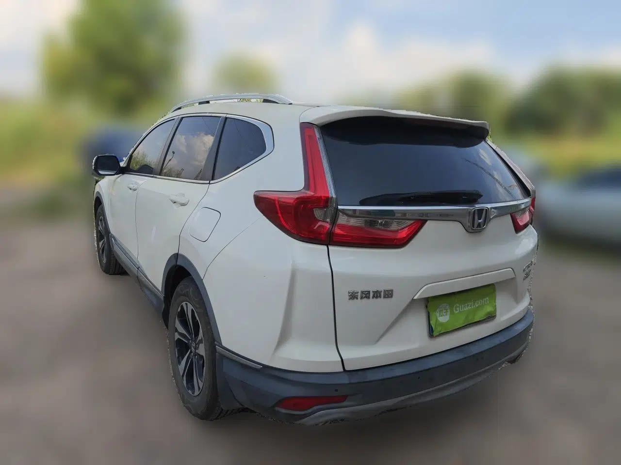 Honda CR-V 2017 240TURBO CVT Front-Wheel Drive Fashion Edition — миниатюра 4