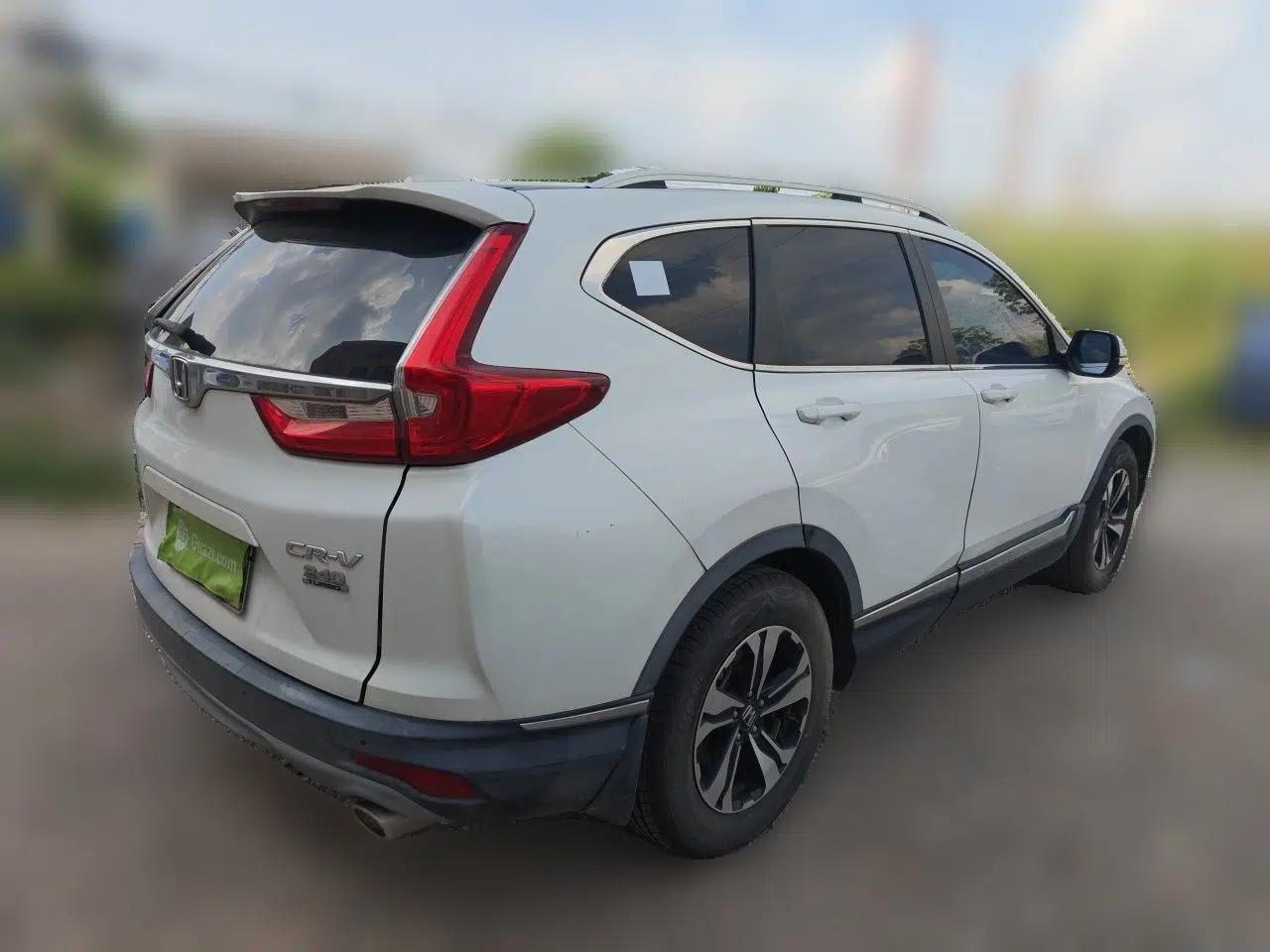 Honda CR-V 2017 240TURBO CVT Front-Wheel Drive Fashion Edition — миниатюра 6