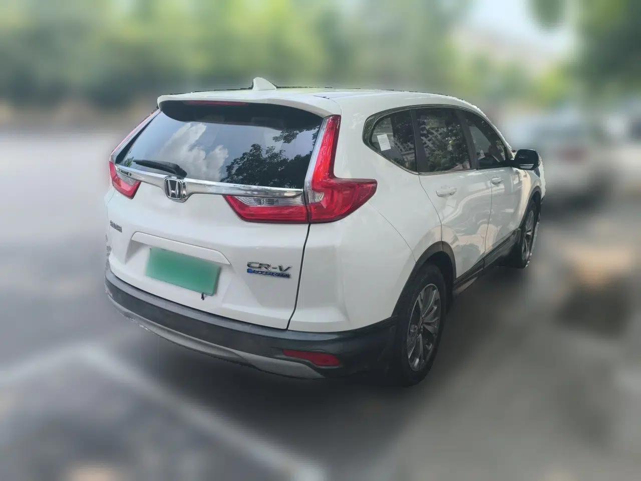 Honda CR-V 2017 Hybrid 2.0L Pure Speed Edition — миниатюра 6