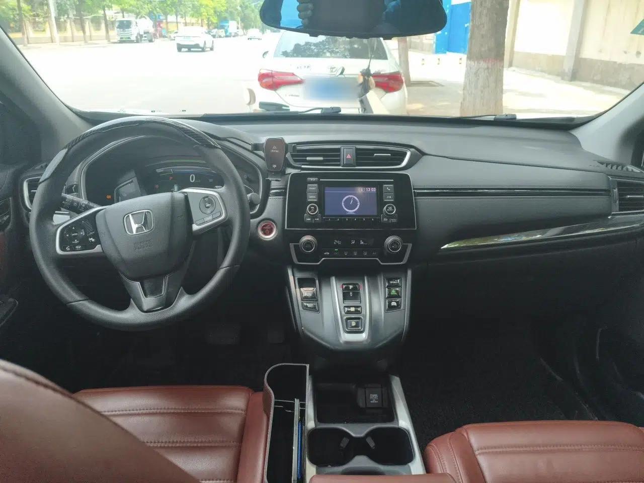 Honda CR-V 2017 Hybrid 2.0L Pure Speed Edition — миниатюра 9