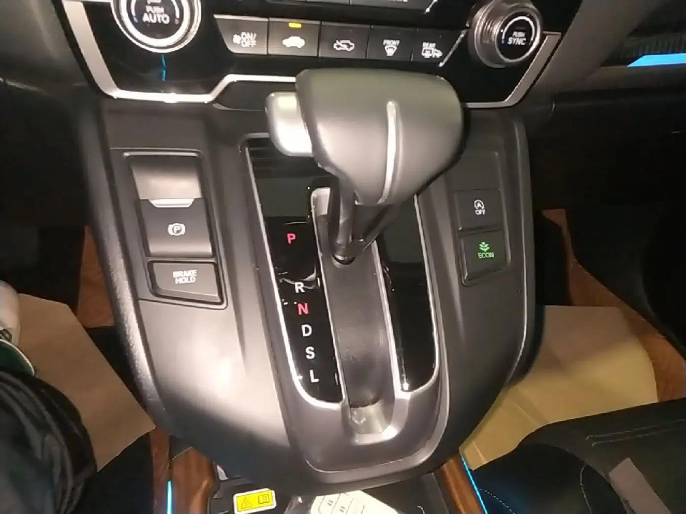 Honda CR-V 2021 240TURBO CVT 2WD Fashion Edition — миниатюра 16