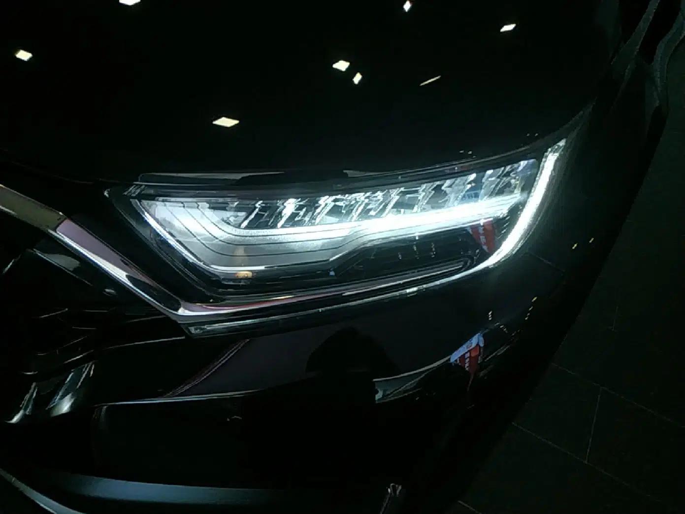 Honda CR-V 2021 240TURBO CVT 2WD Fashion Edition — миниатюра 8