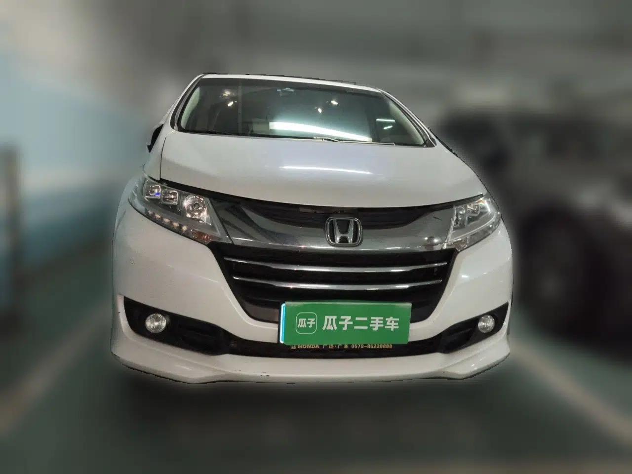 Honda Odyssey 2015 2.4L Smart Edition — миниатюра 2