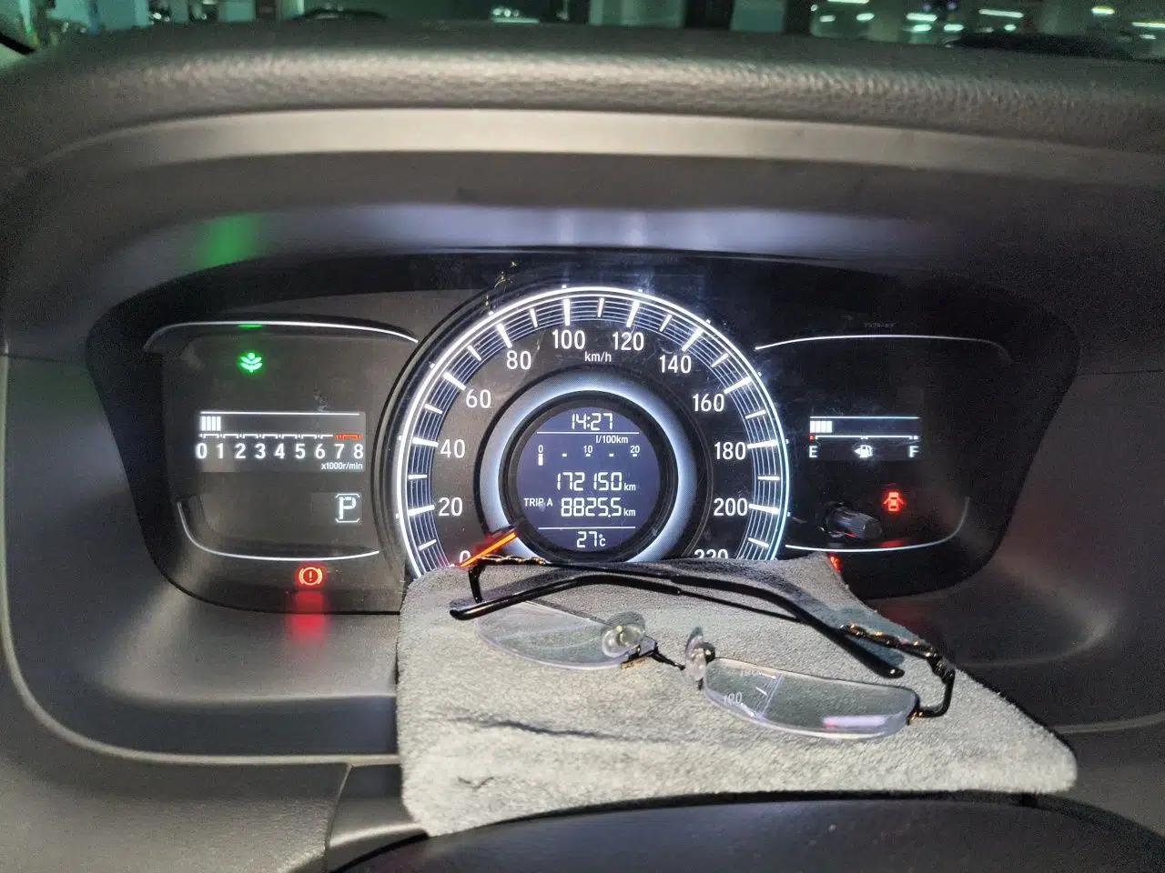 Honda Odyssey 2015 2.4L Smart Edition — миниатюра 11