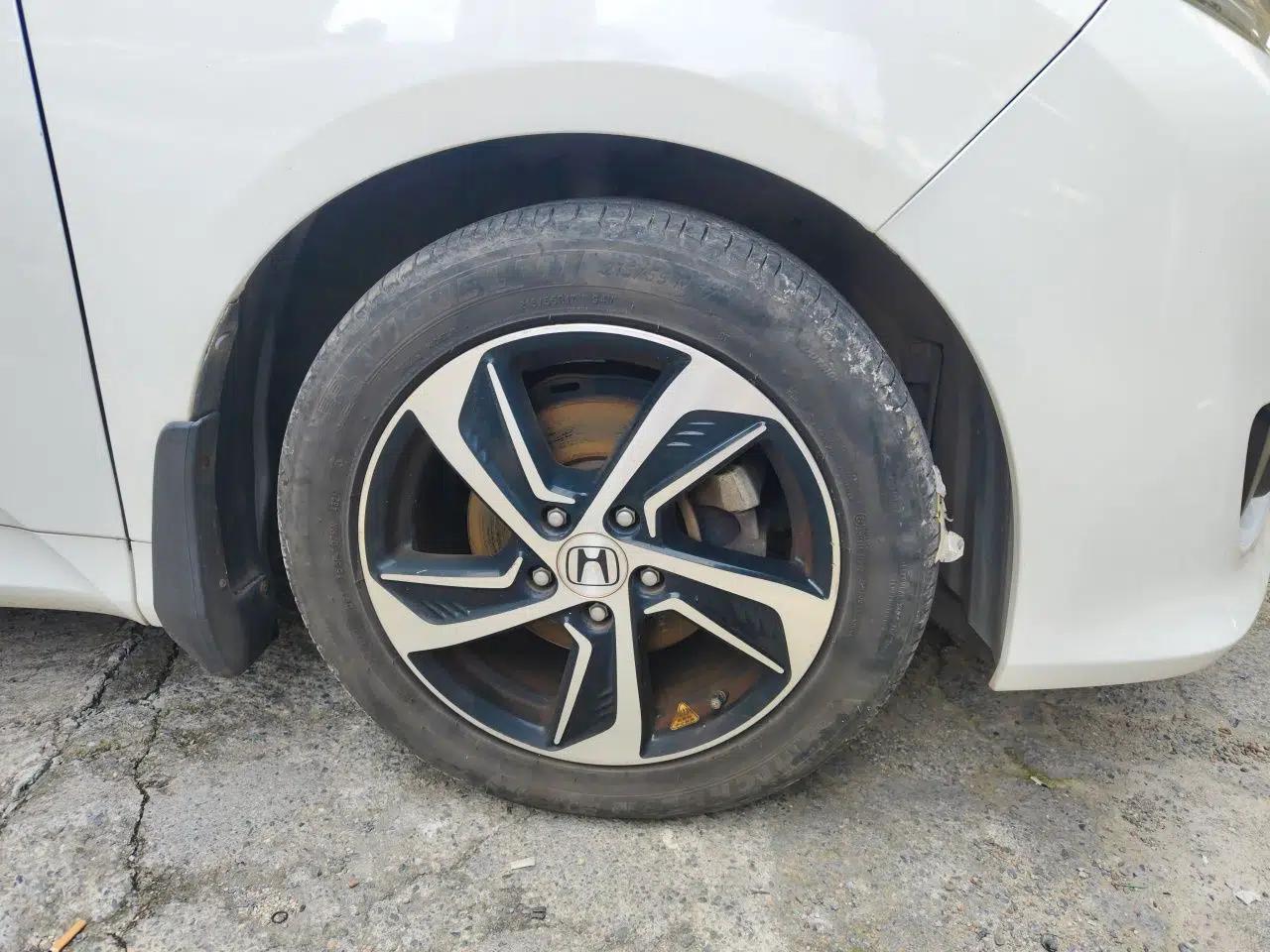 Honda Odyssey 2015 Revised 2.4L Luxury Edition — миниатюра 8
