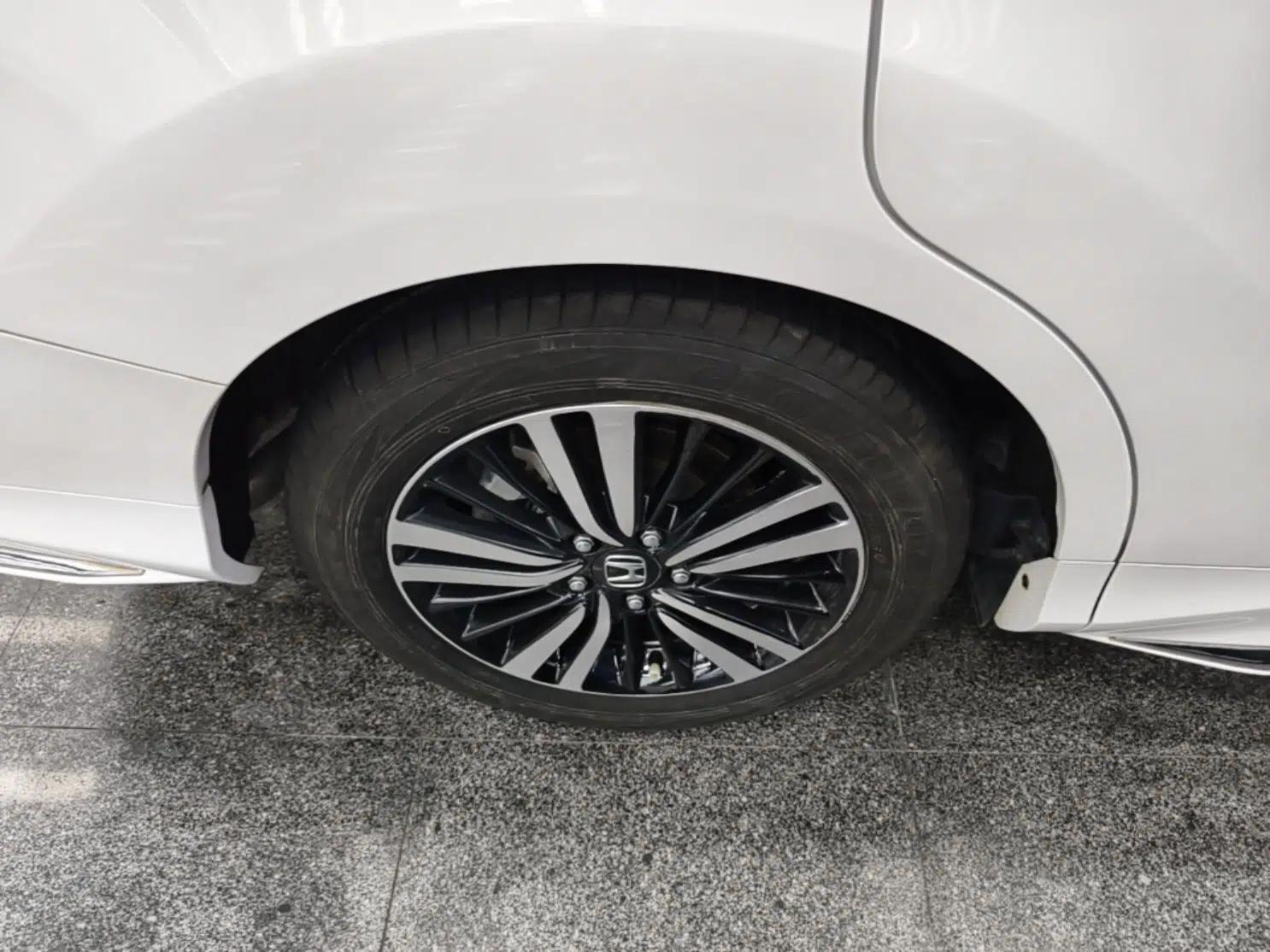 Honda Odyssey 2021 2.0L Rui·Luxury Edition — миниатюра 11