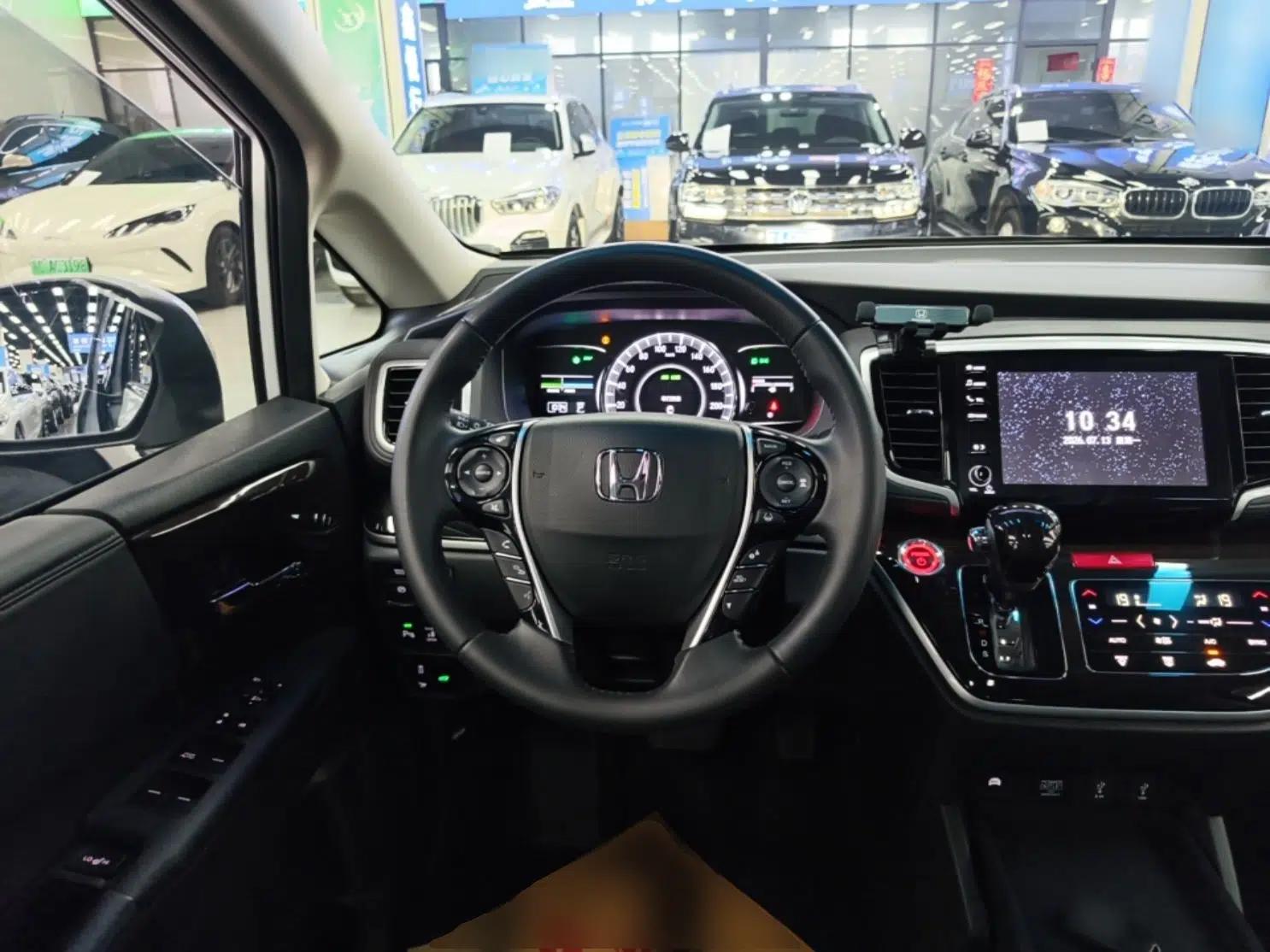 Honda Odyssey 2021 2.0L Rui·Luxury Edition — миниатюра 13