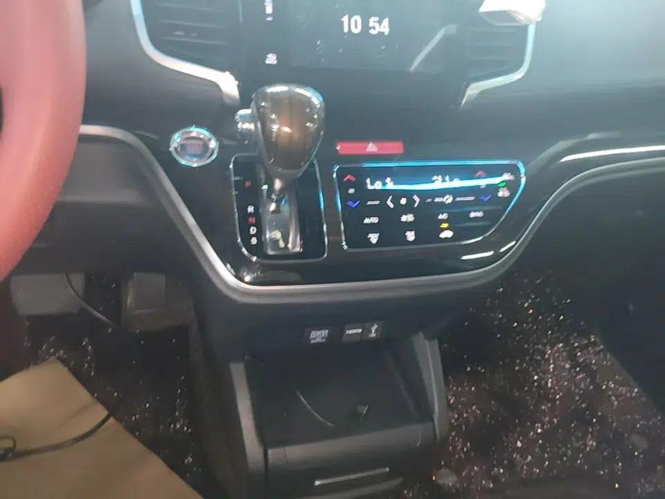 Honda Odyssey 2018 2.4L Smart Edition — миниатюра 16