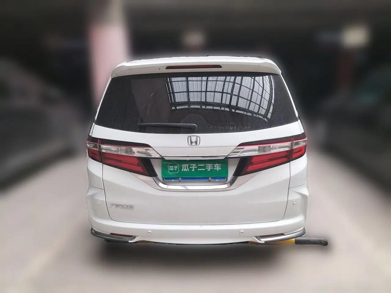 Honda Odyssey 2015 2.4L Smart Edition — миниатюра 5