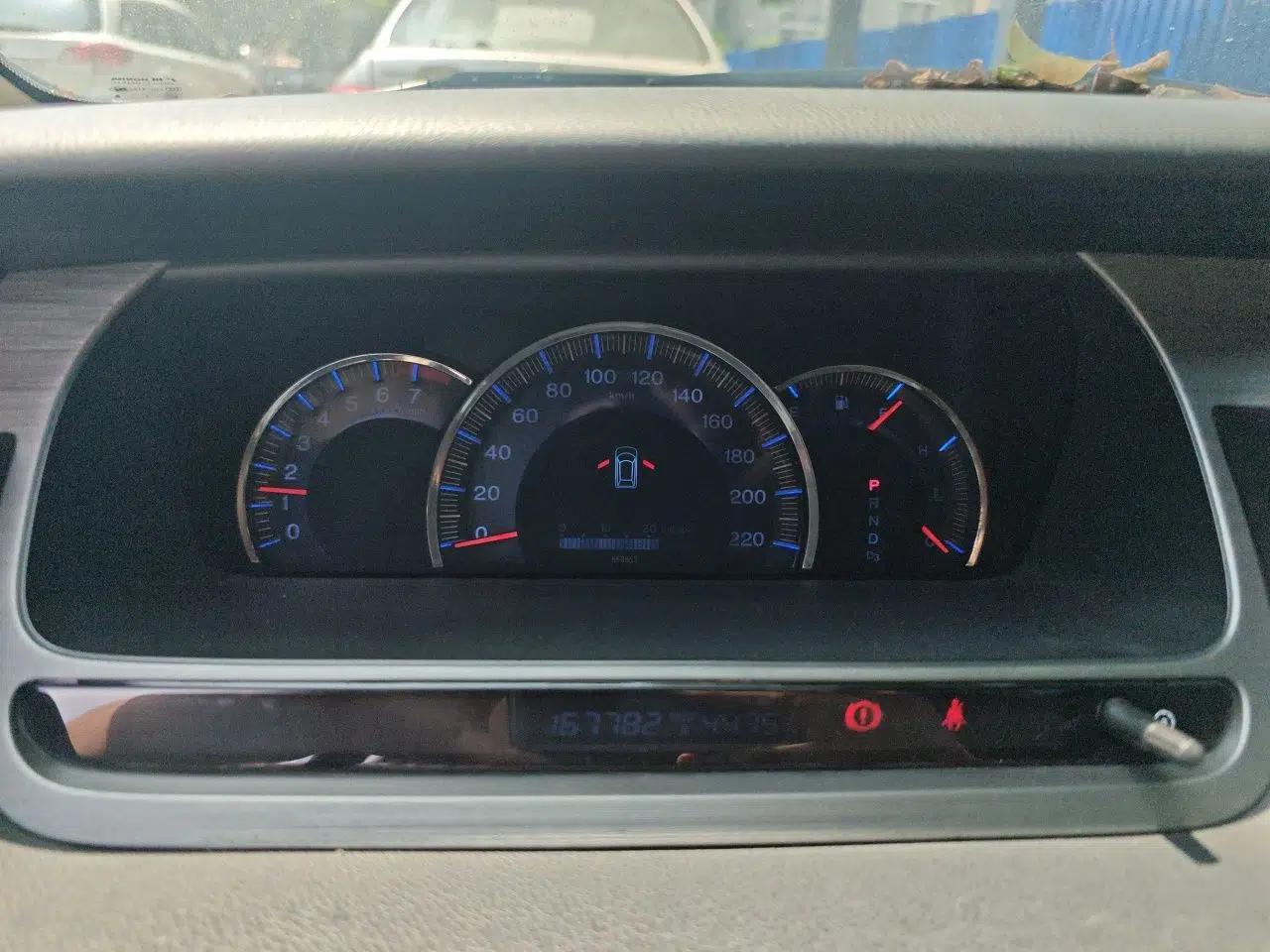 Honda Odyssey 2008 2.4L Luxury Edition — миниатюра 11