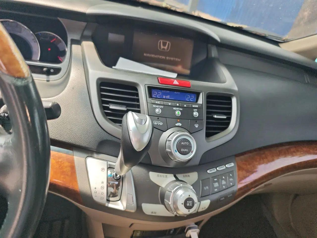 Honda Odyssey 2008 2.4L Luxury Edition — миниатюра 13